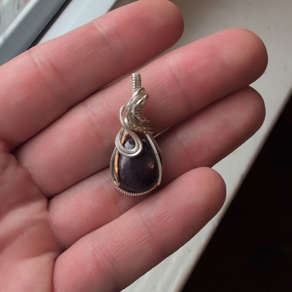Star Ruby Wire Wrapped Pendant - Picture 5 of 6